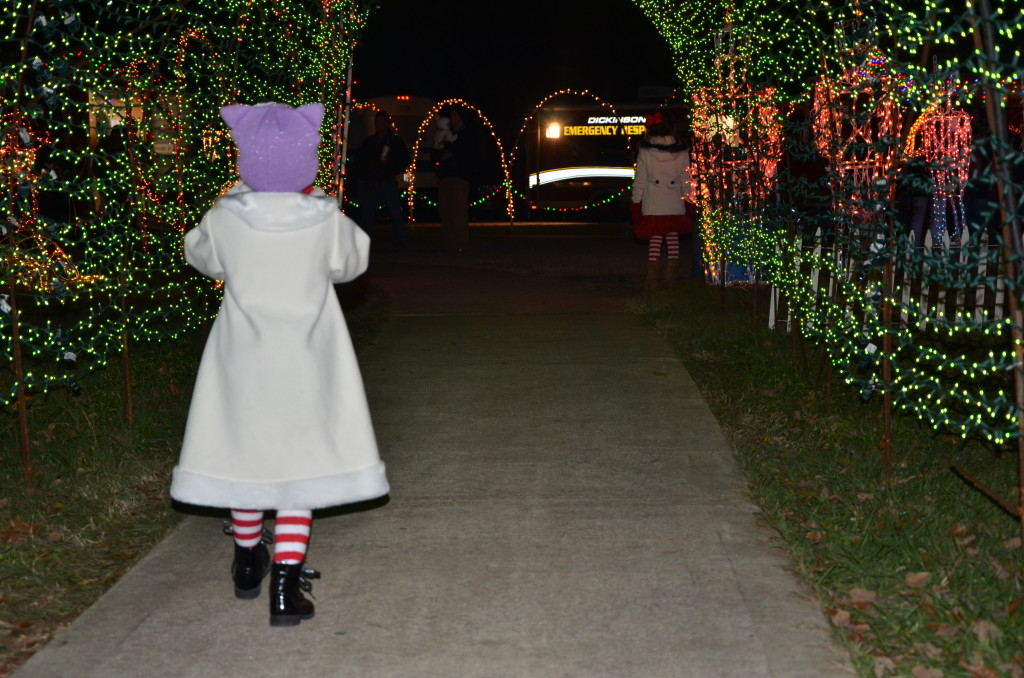 12-13-13 random december and first baptist church pageant 042