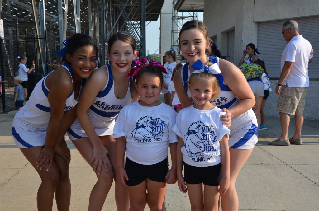 8-29-15 aiden and annslee cheer at varsity game 002