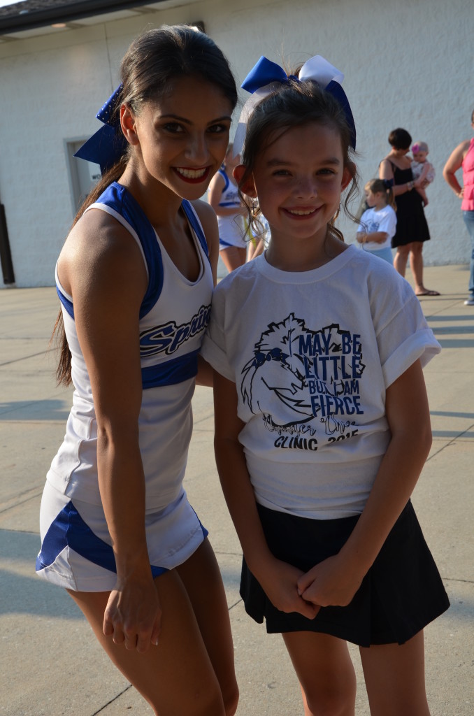 8-29-15 aiden and annslee cheer at varsity game 004